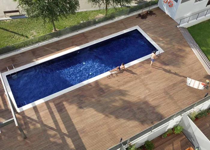 Taulat Diagonal Mar Pool Apartments